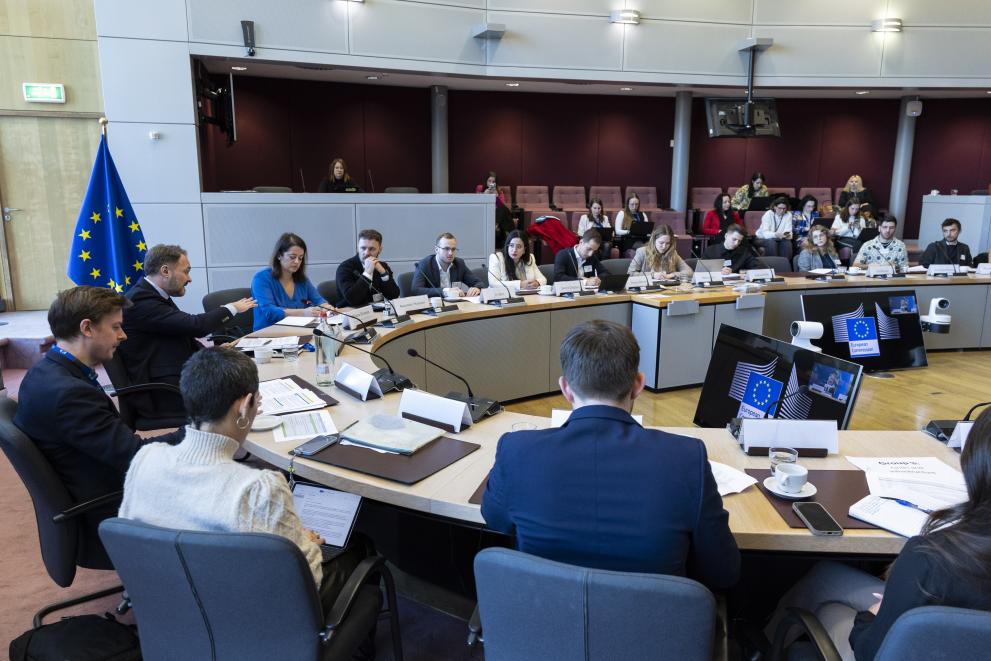 Youth Policy dialogue on Energy between Dan Jørgensen, European Commissioner, and young people